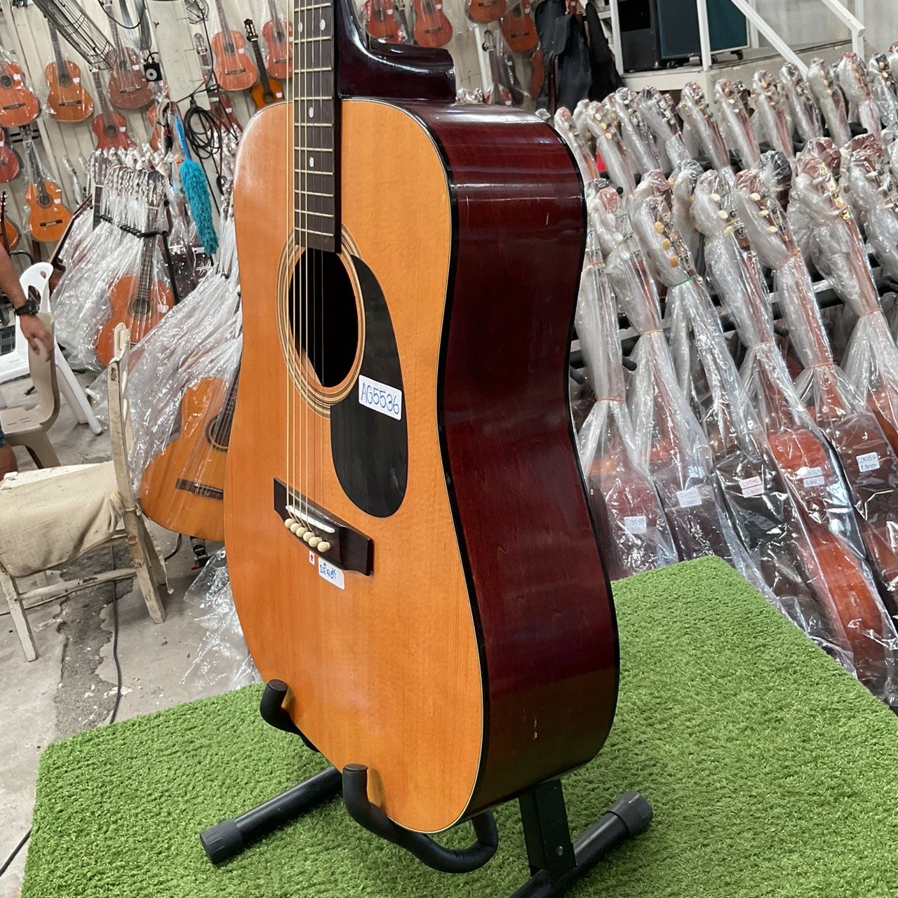 กีต้าร์โปร่ง 9nui : W130