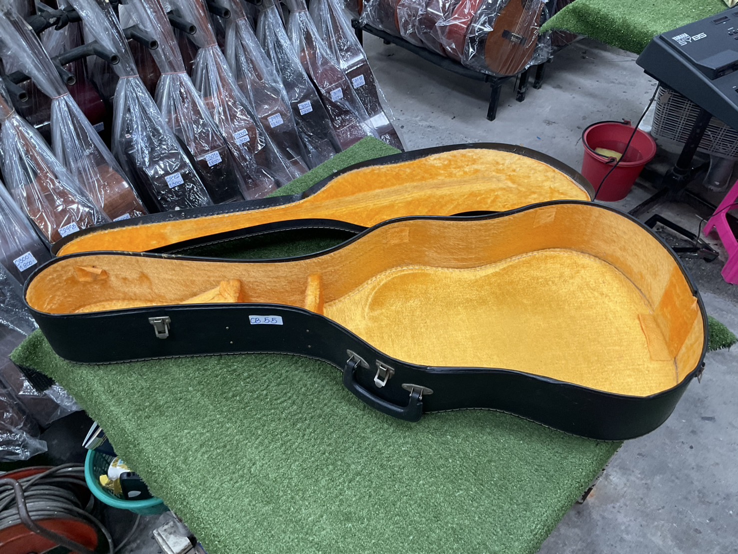 กล่องเคสกีต้าร์คลาสสิค