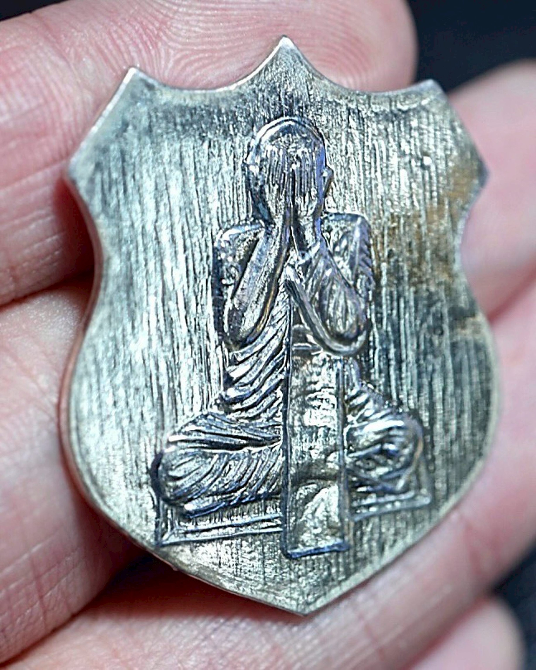 เหรียญปิดตาจันทร์เพ็ญ (เนื้อเงิน) Full Moon Eyes-Covered Coin. (silver material) SKU-04013