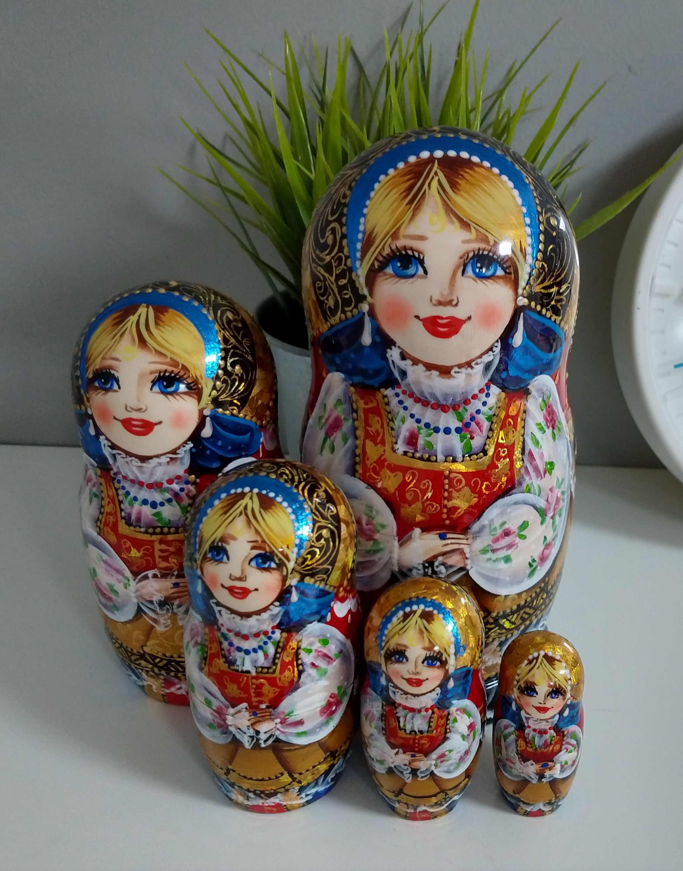ตุ๊กตาแม่ลูกดกรัสเซีย (Matryoshka) - Premium Doll "Beautyful Russian Girl"