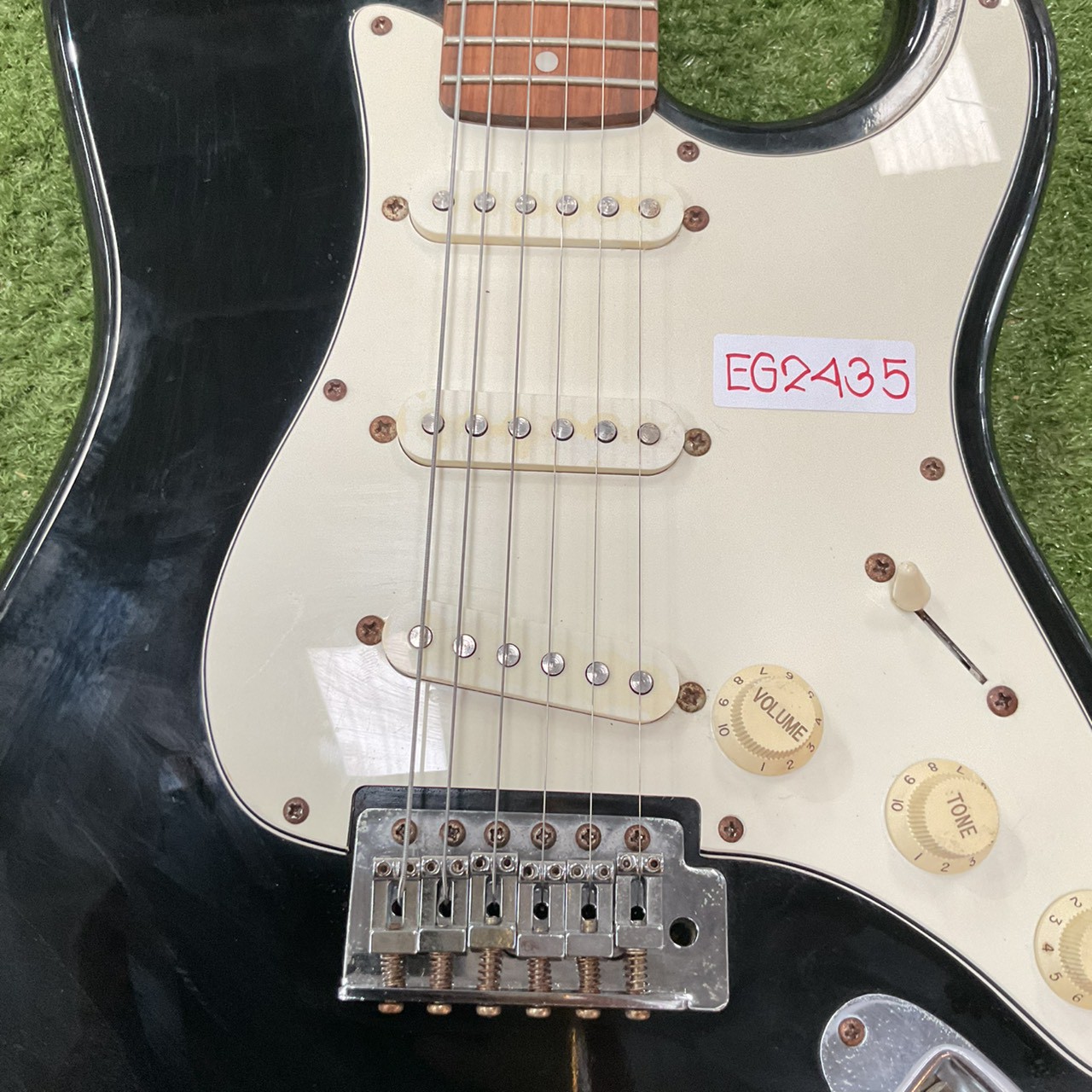 กีต้าร์ไฟฟ้า Maison