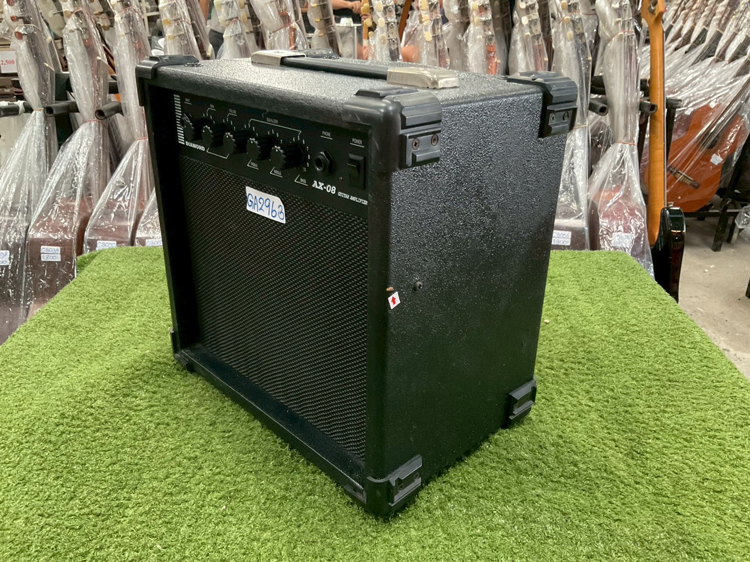 แอมป์กีต้าร์ DIAMOND : AX-08