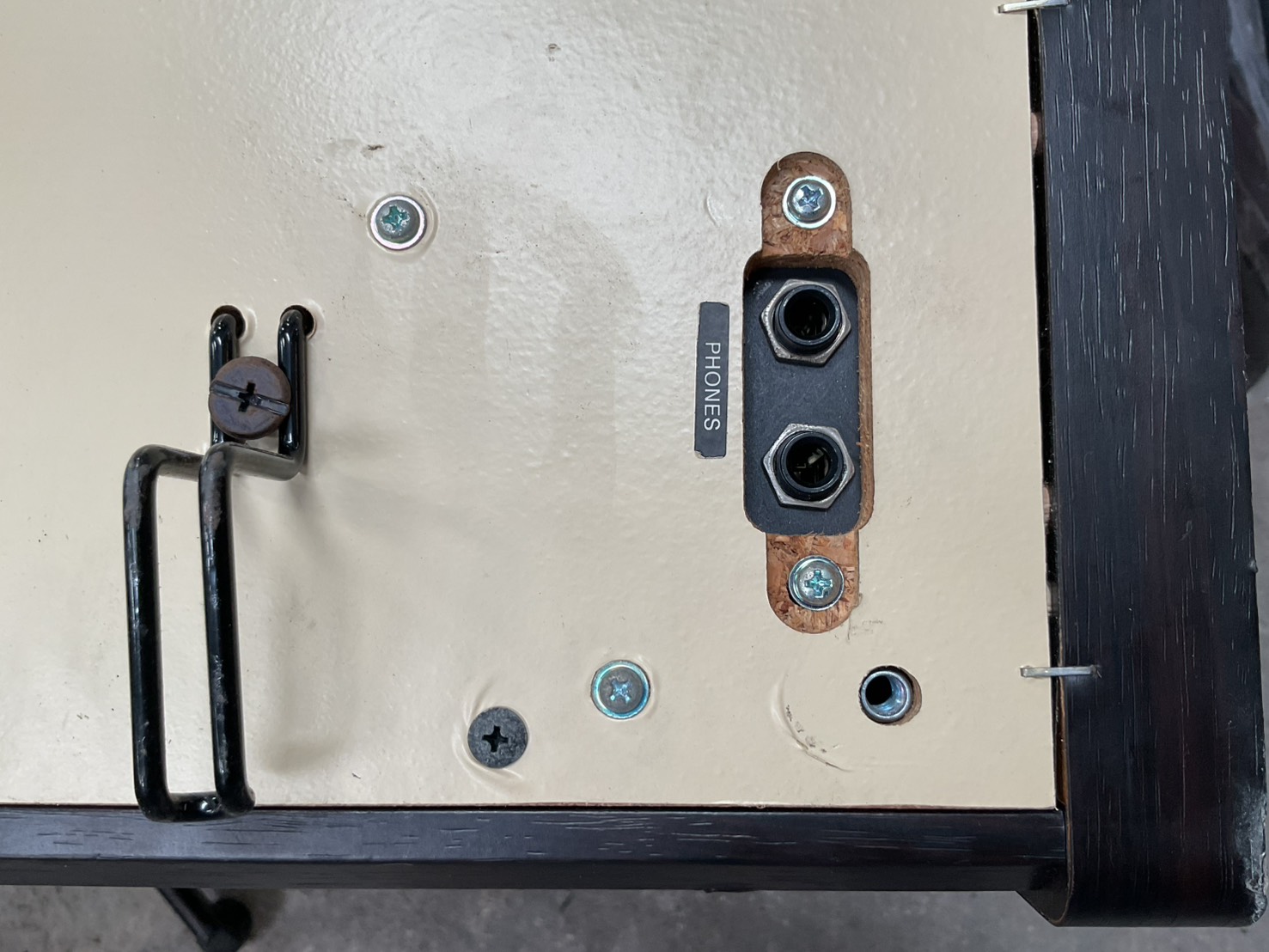 เปียโน CASIO : AP-400 สินค้าไม่พร้อมใช้งาน (ต้องซ่อม)