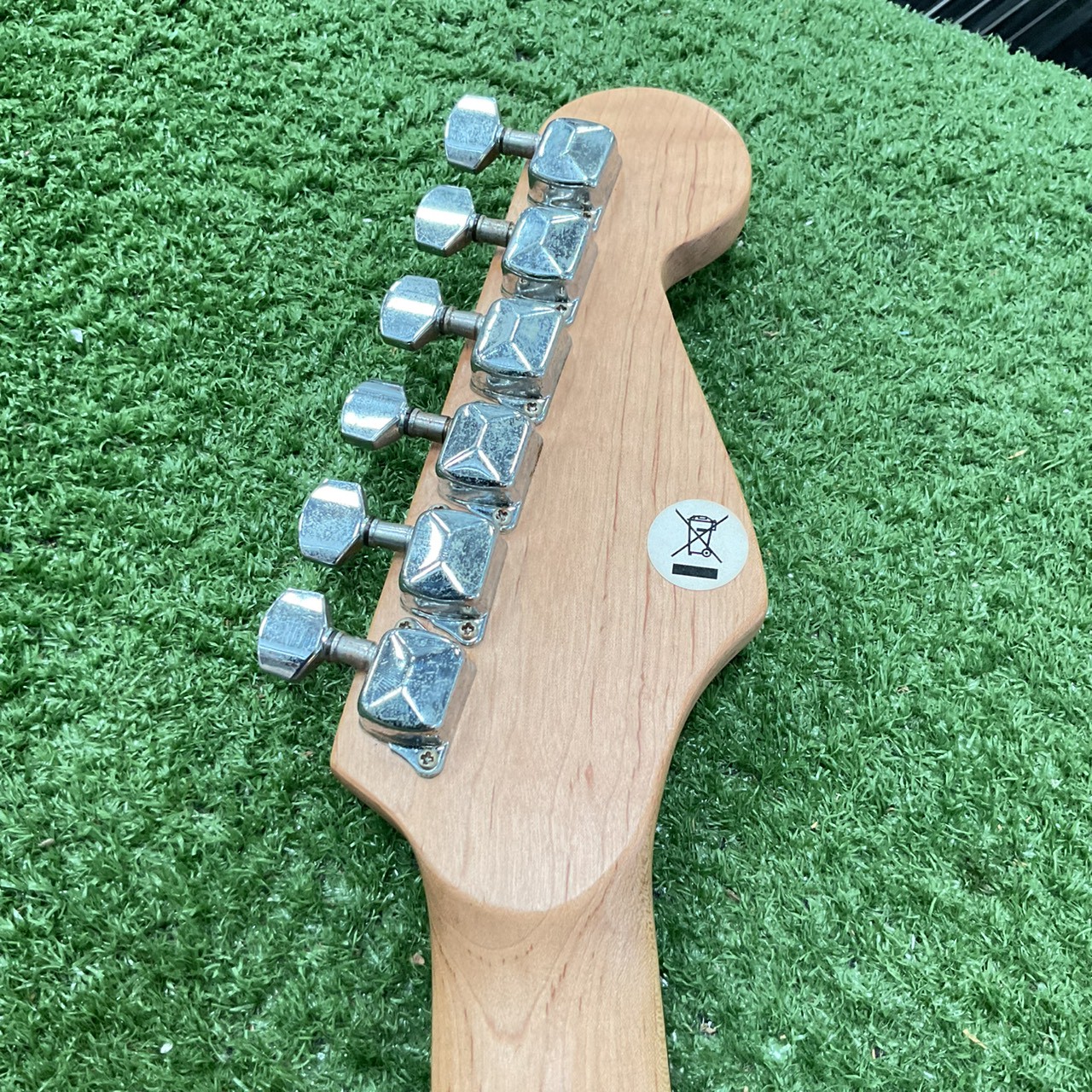 กีต้าร์ไฟฟ้า PLAY TECH (มือซ้าย)