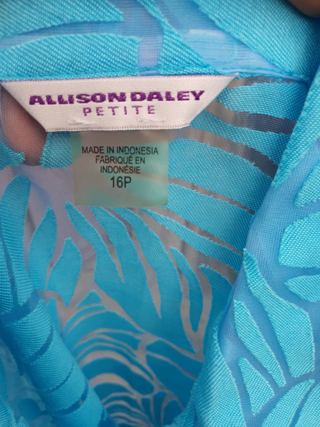 FF03630 เสื้อแฟชั่น สีฟ้า มือสอง แบรนด์ Allisondaley อก free-46 นิ้ว