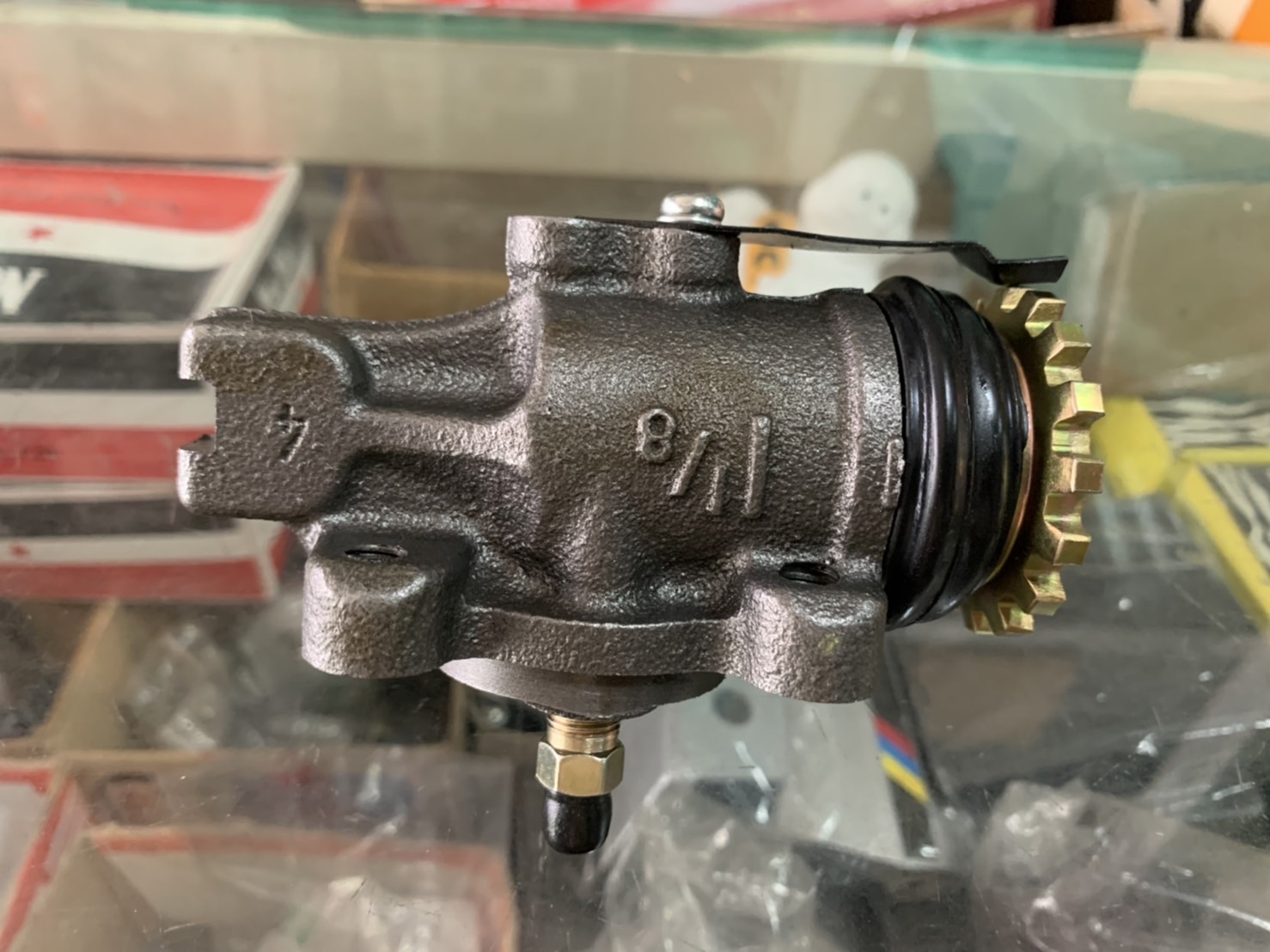 กระบอกเบรคหน้า L NKR 4W 1-1/8"