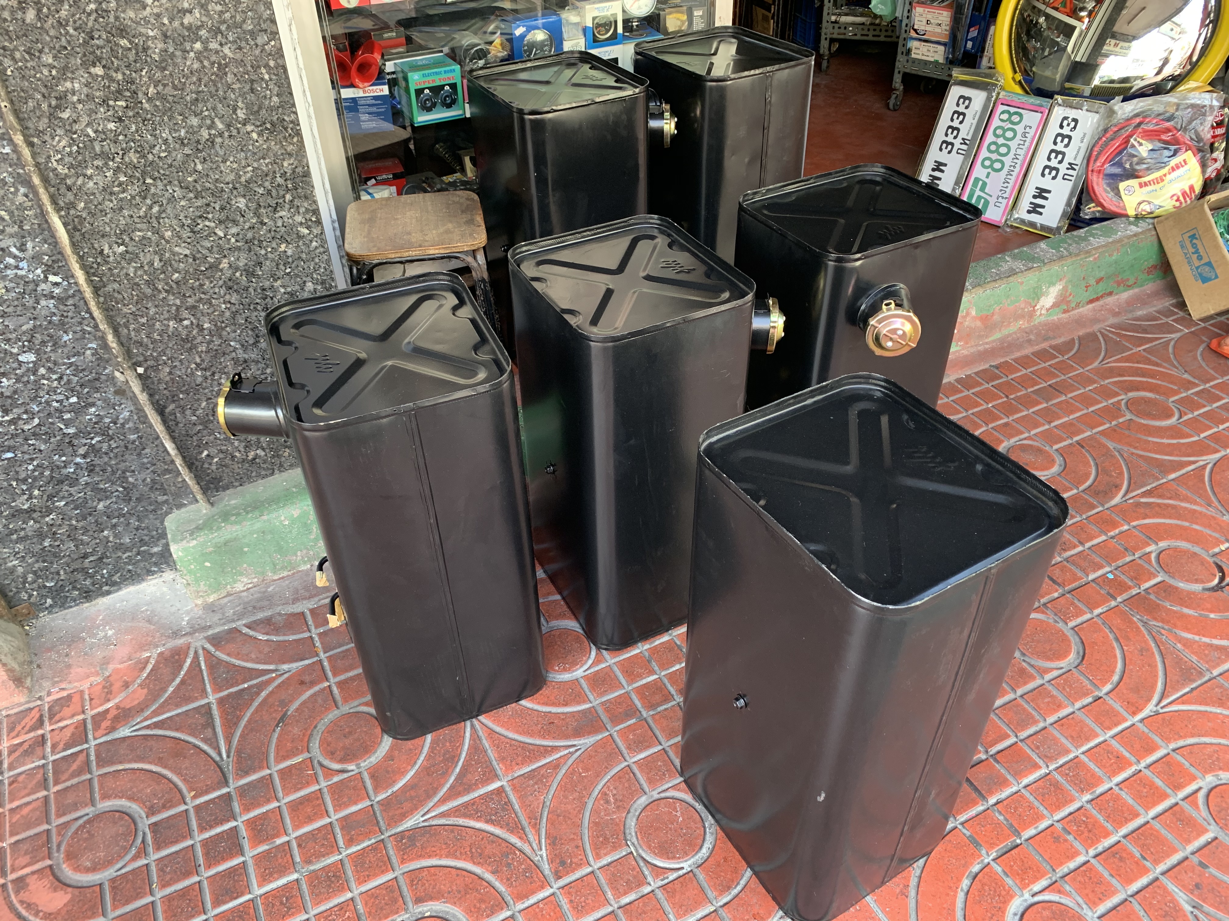 ถังน้ำมันรถบรรทุก 60 80 100 150 200 ลิตร