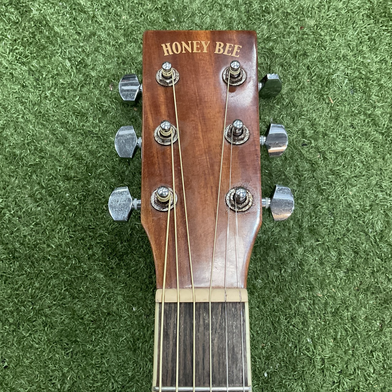 กีต้าร์โปร่ง HONEY BEE : F-15 N