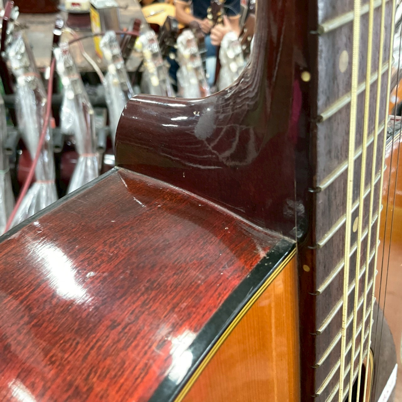 กีต้าร์โปร่ง YAMAHA : FG-130