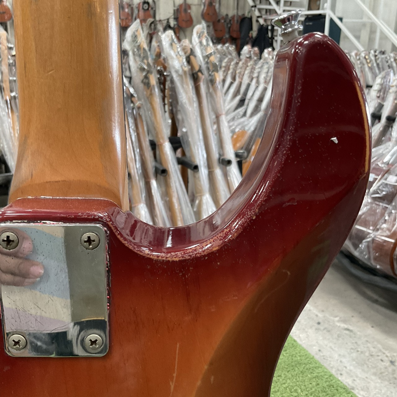 กีต้าร์ไฟฟ้า YAMAHA : YGS 112T