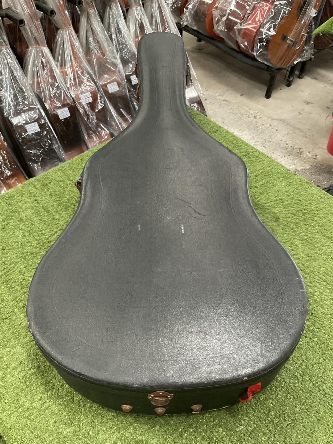 กล่องเคสกีต้าร์คลาสสิค