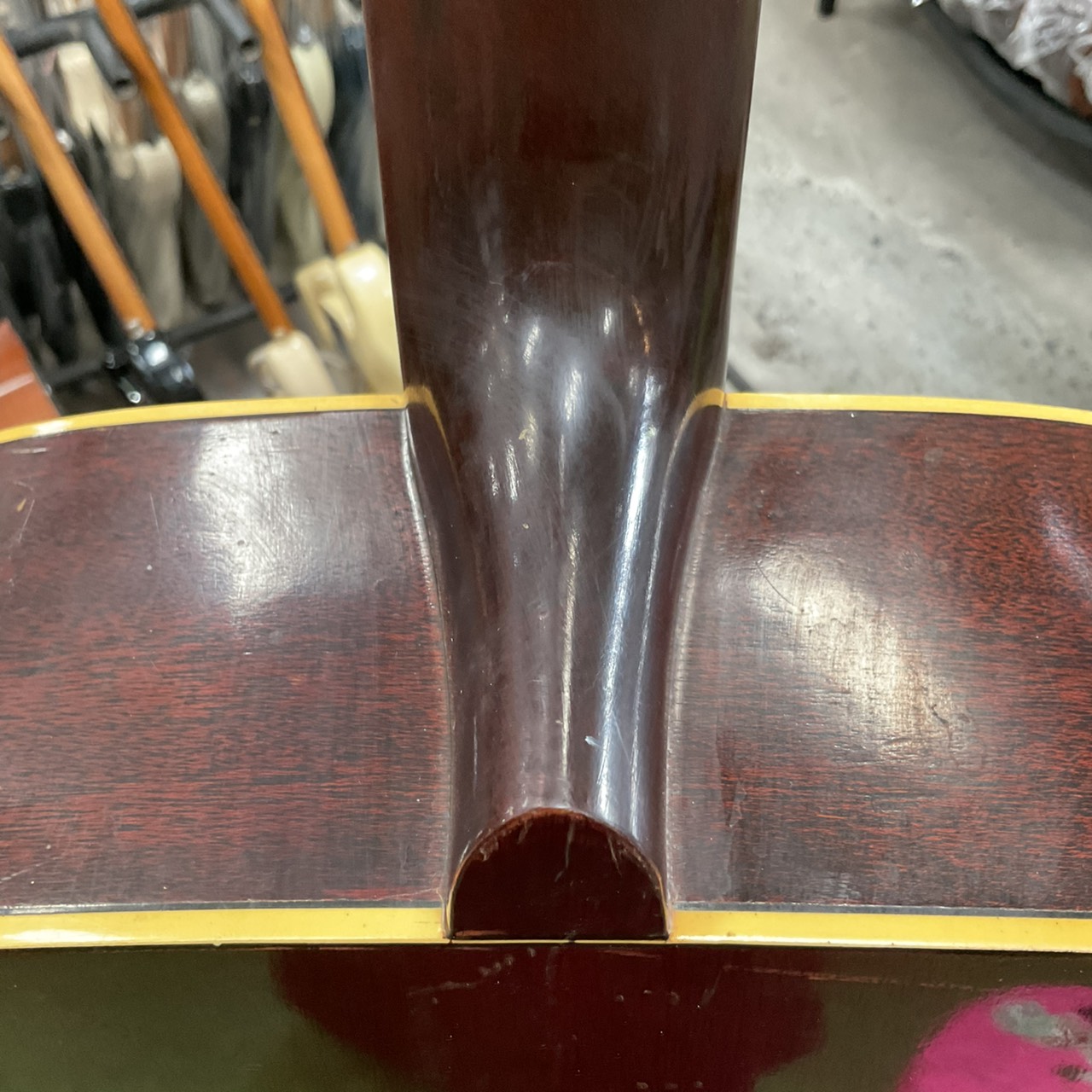 กีต้าร์โปร่ง YAMAHA : FG-200J