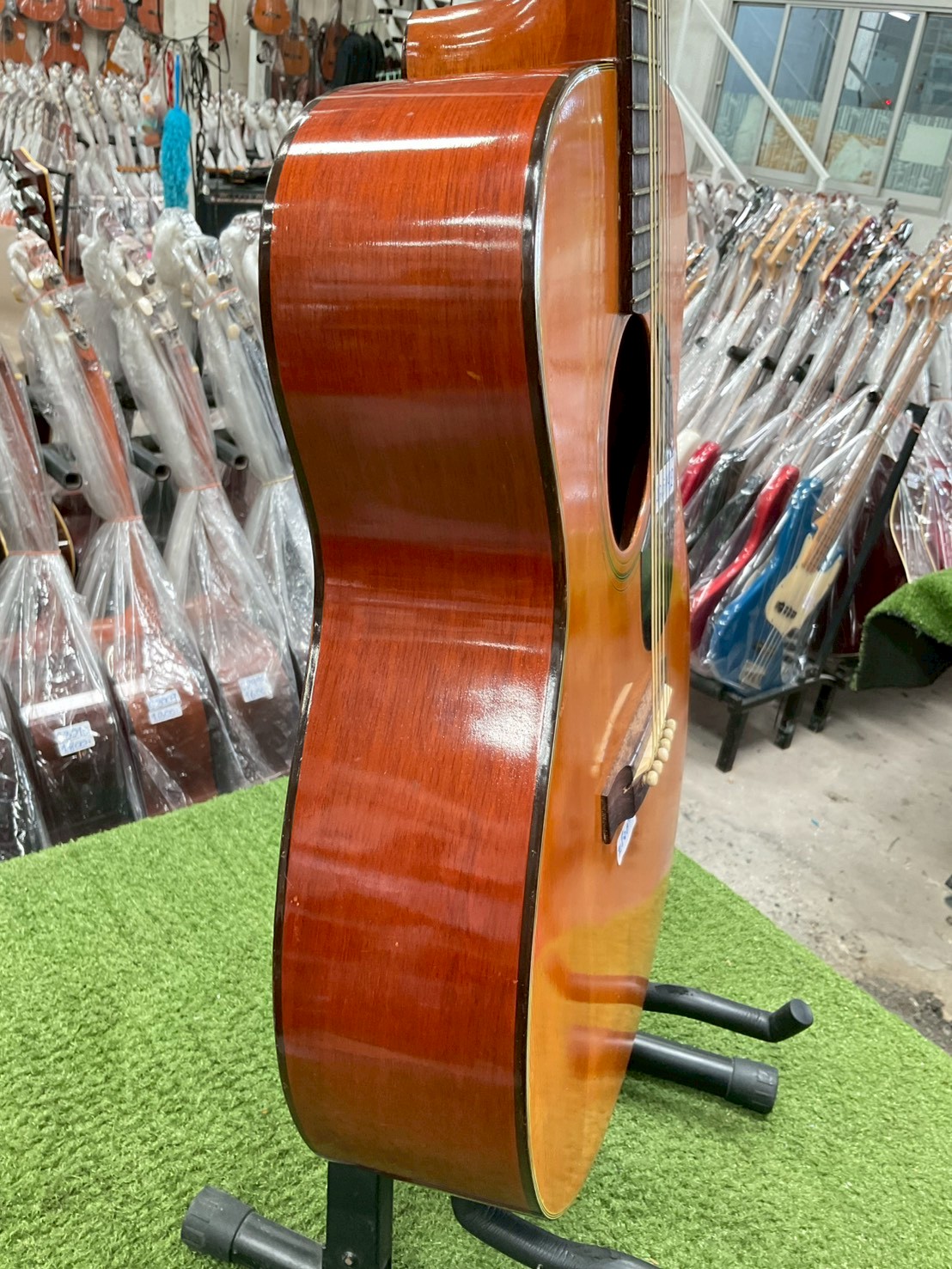 กีต้าร์โปร่ง Hamox Deluxe