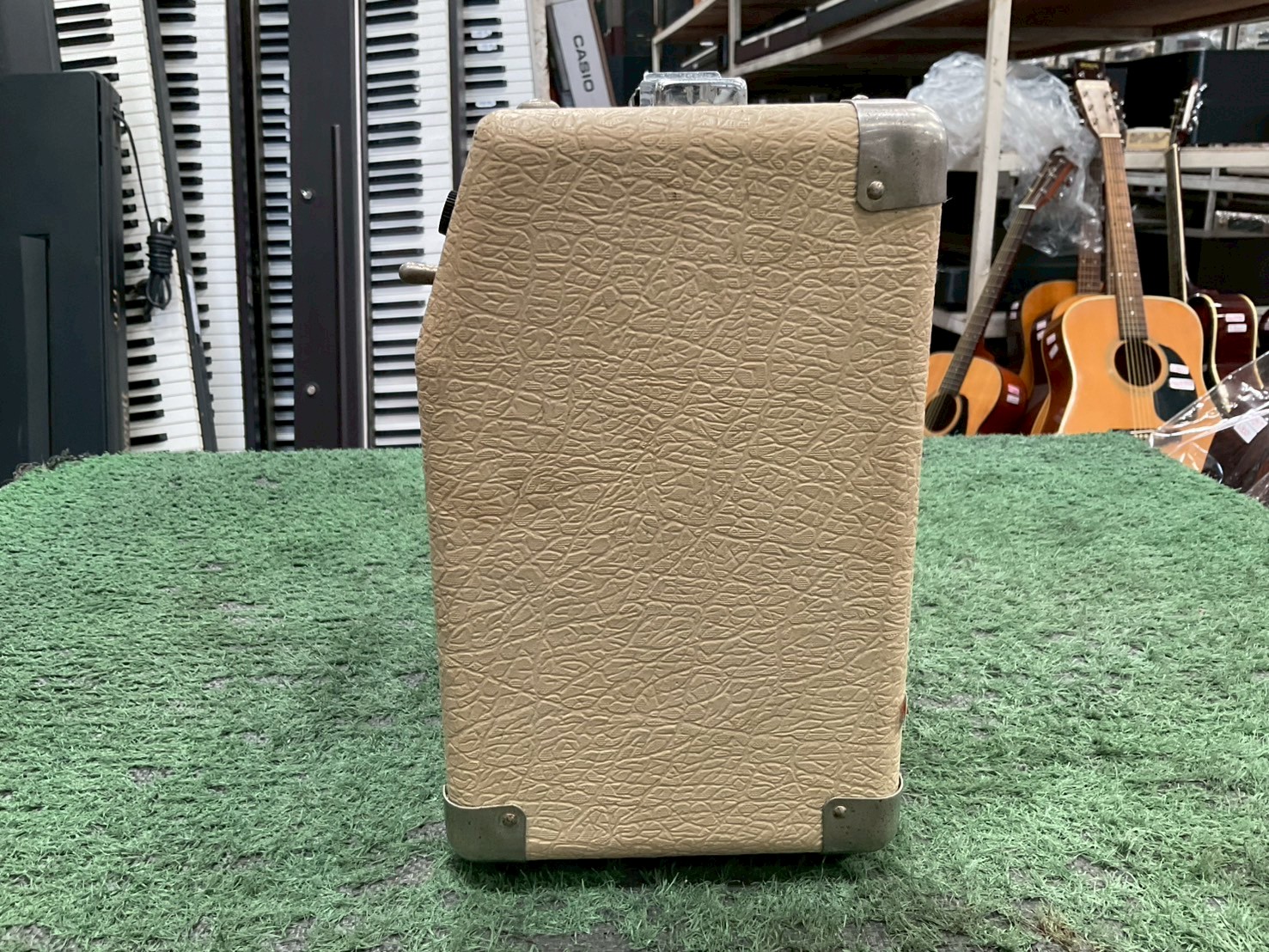 MUSICAL AMPLIFIER - LOCO : MX-60