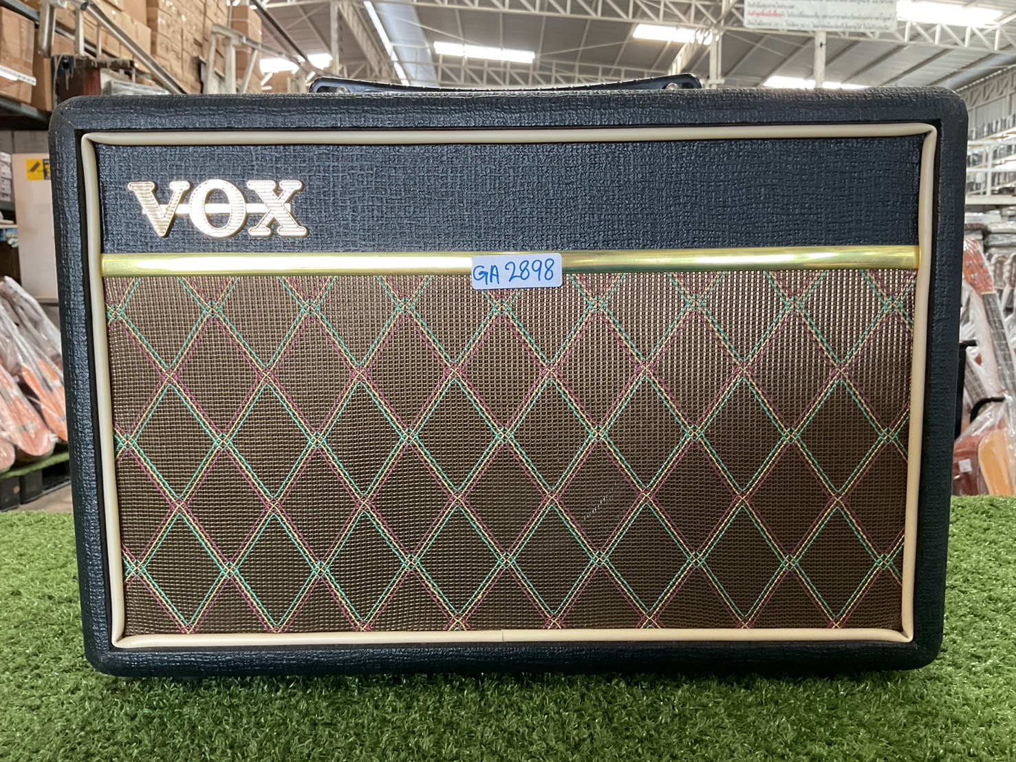 แอมป์กีต้าร์ VOX : V9106