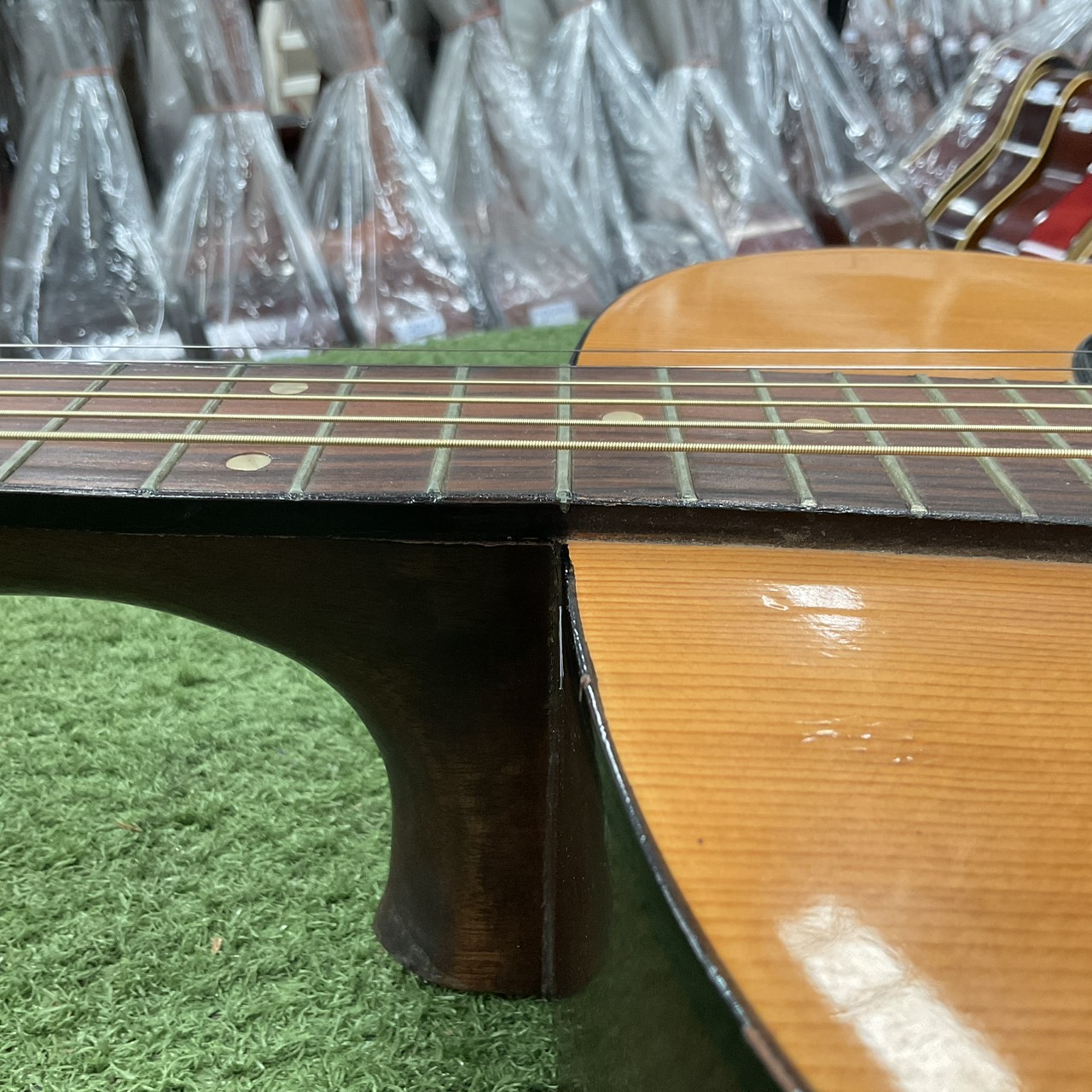 กีต้าร์โปร่ง Enjoy Found