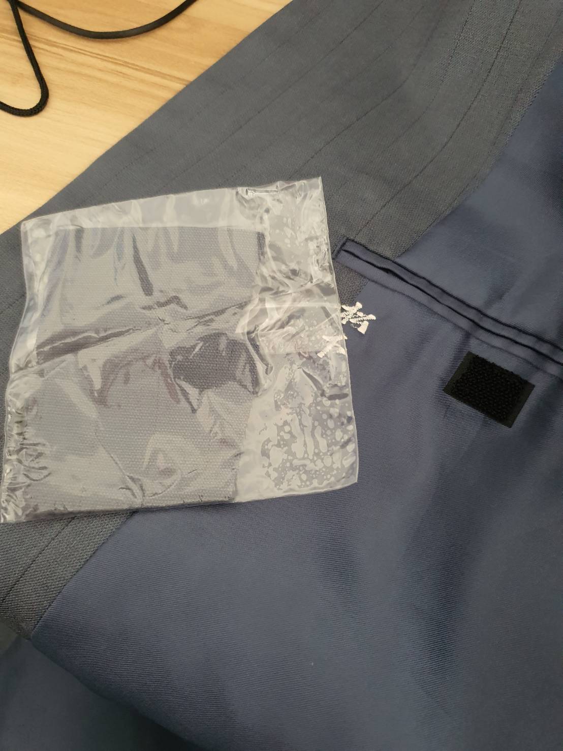 SUIT-B0001 เสื้อสูท มือสอง แบรนด์ สีเทาอมฟ้าคราม อก 40 นิ้ว