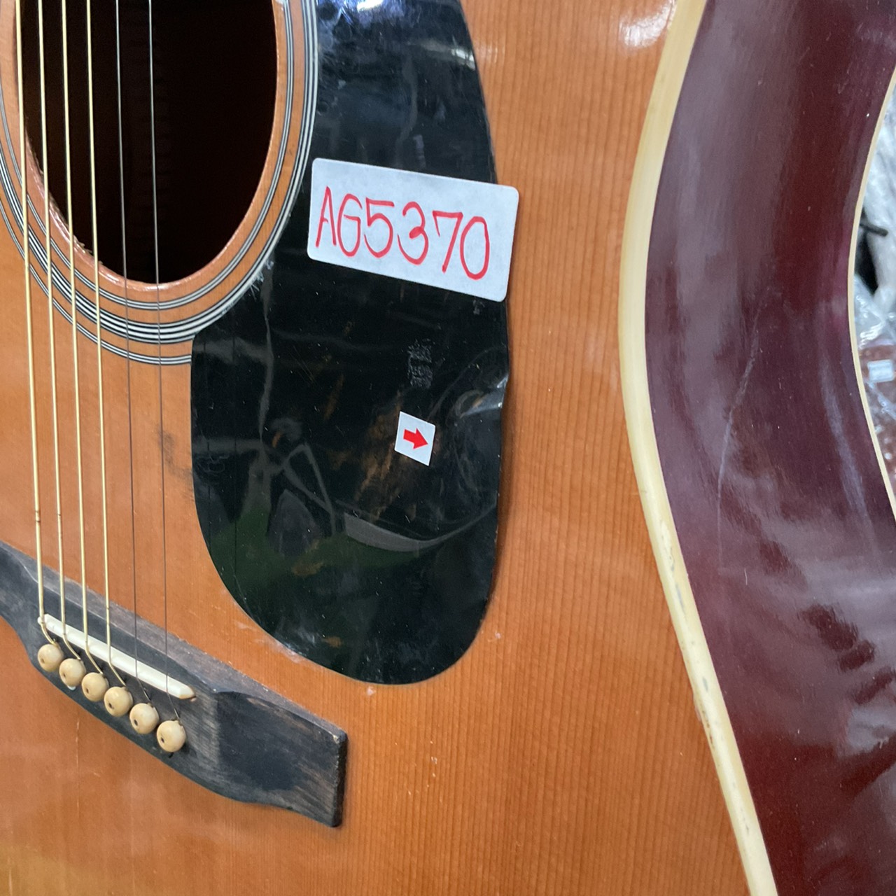 กีต้าร์โปร่ง MoDern