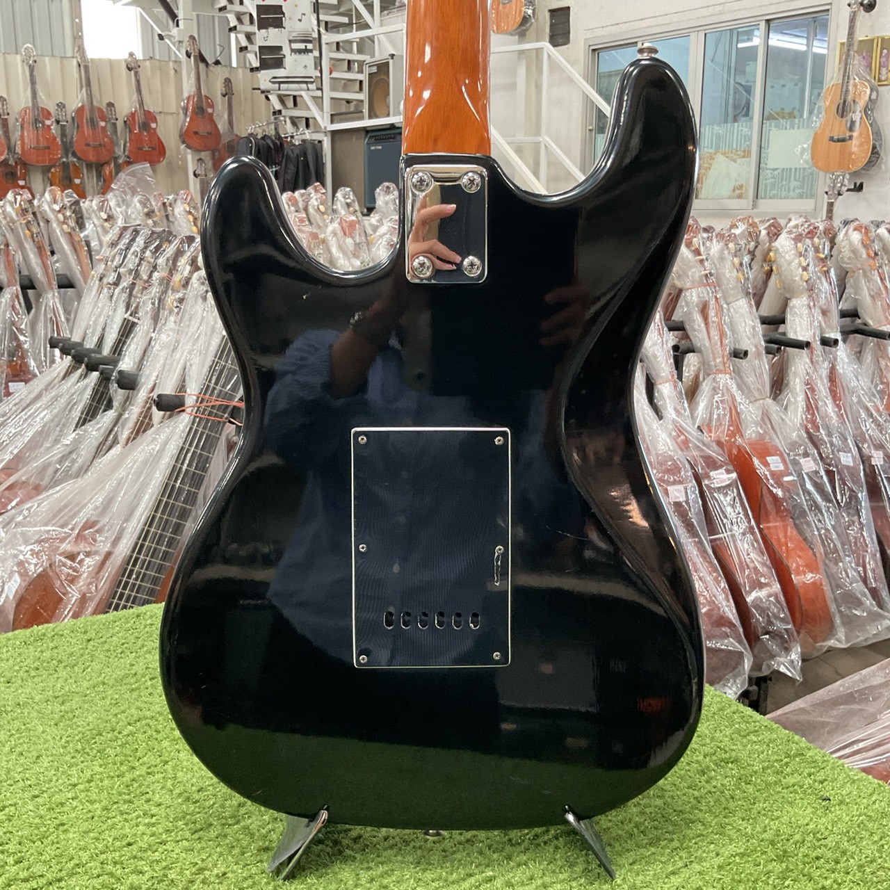 กีต้าร์ไฟฟ้า Tomson