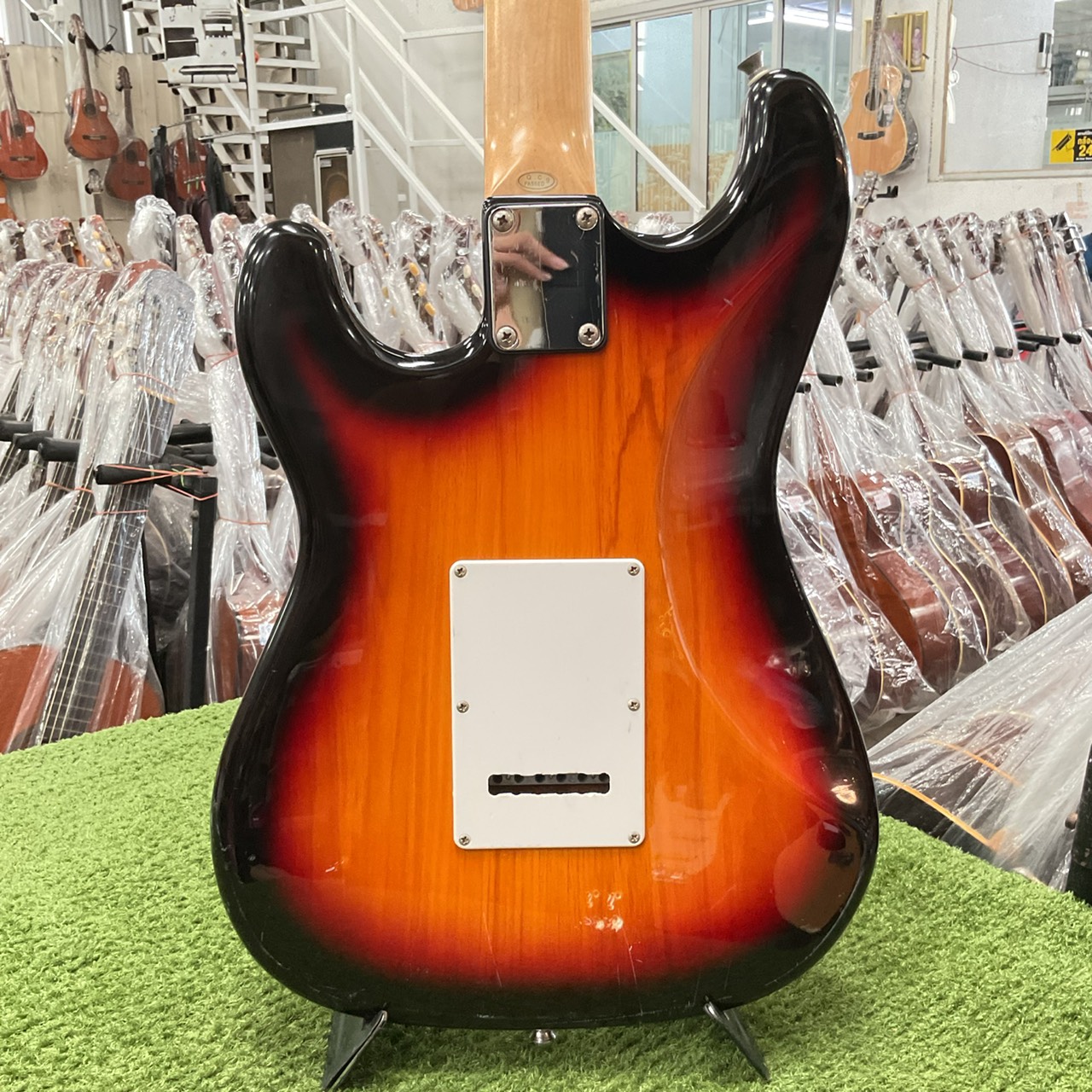 กีต้าร์ไฟฟ้า SELDER