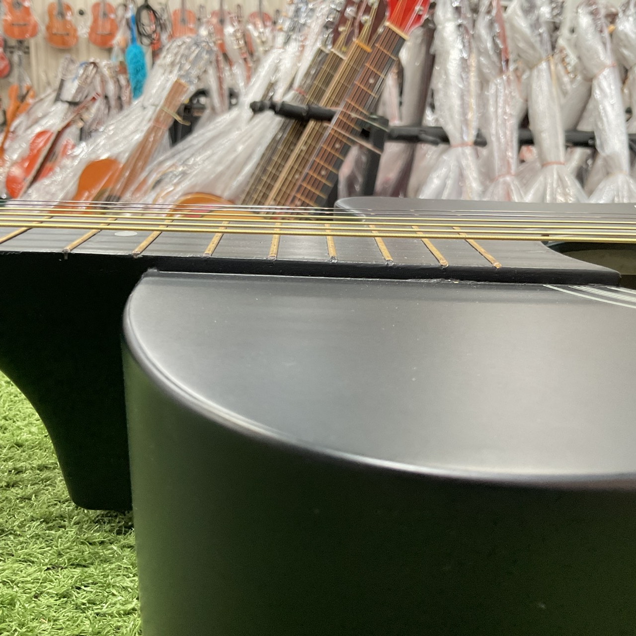 กีต้าร์โปร่ง Juicy : JCG-01S/BK