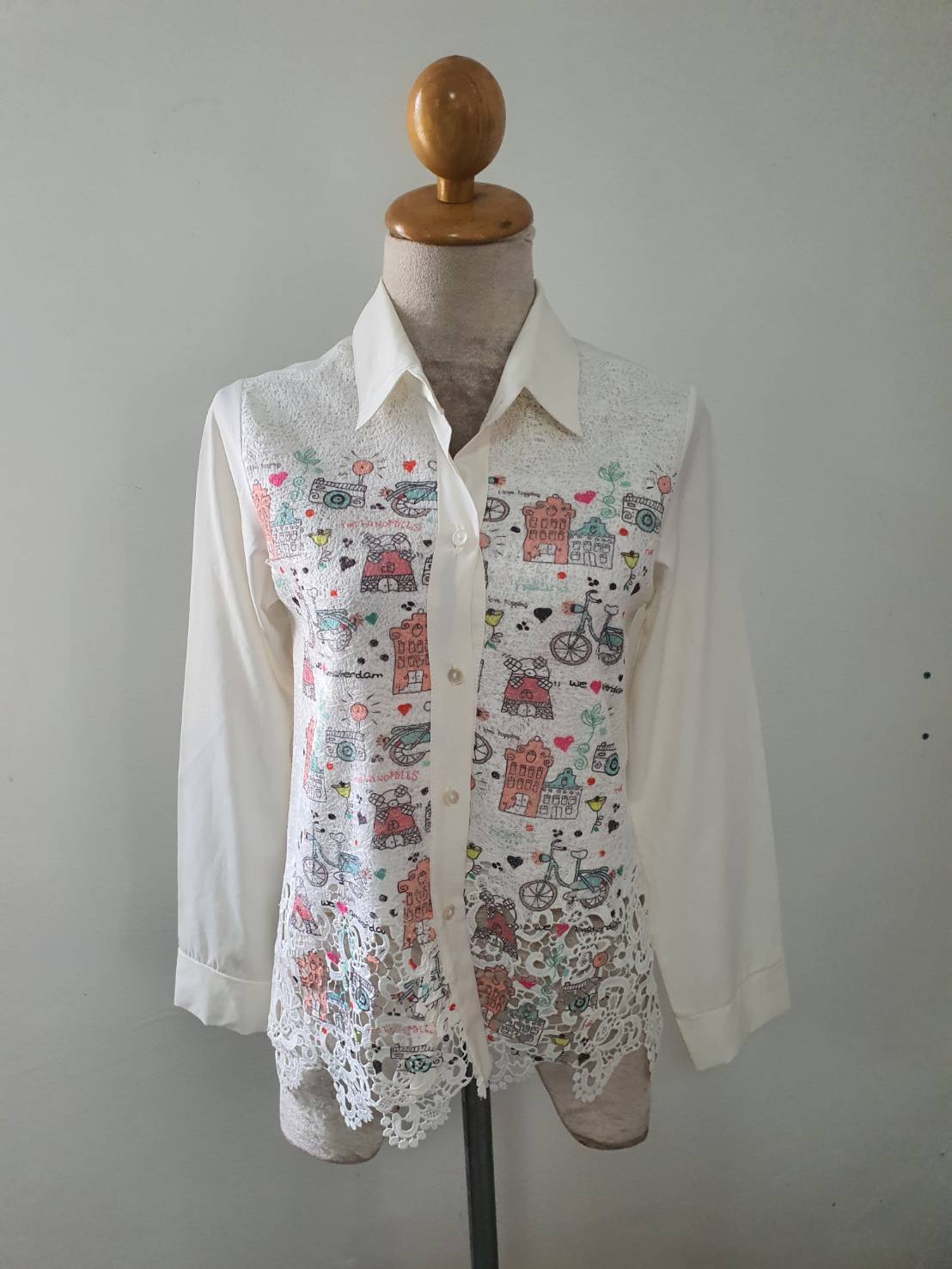 FF06567 เสื้อเชิ้ต มือสอง สีขาว งานปักถัก อก 32 นิ้ว