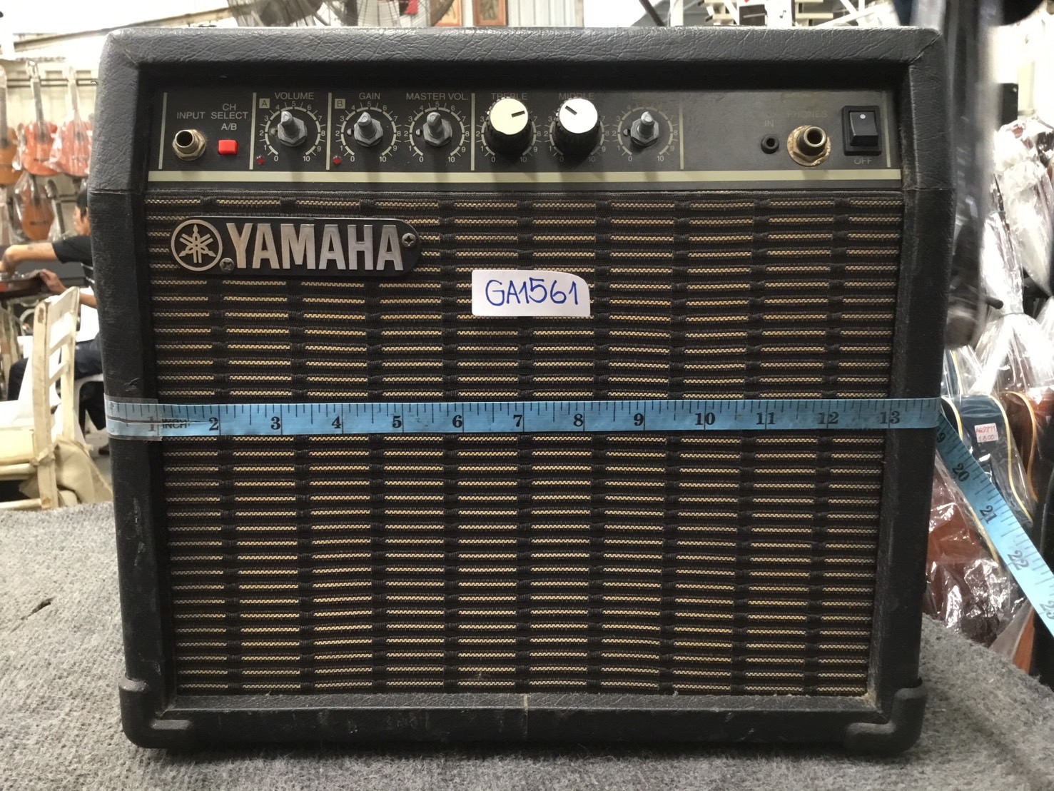 แอมป์กีต้าร์ YAMAHA : F-20