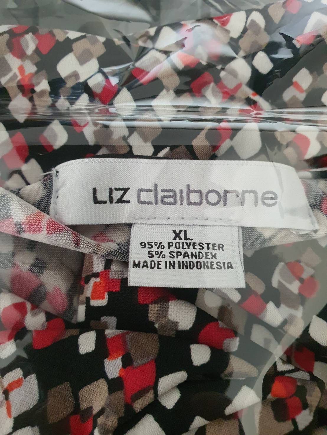 FF05236 เสื้อผ้ามือสอง ลวดลายสวย แบรนด์ liz claiborne อก 40-45 นิ้ว