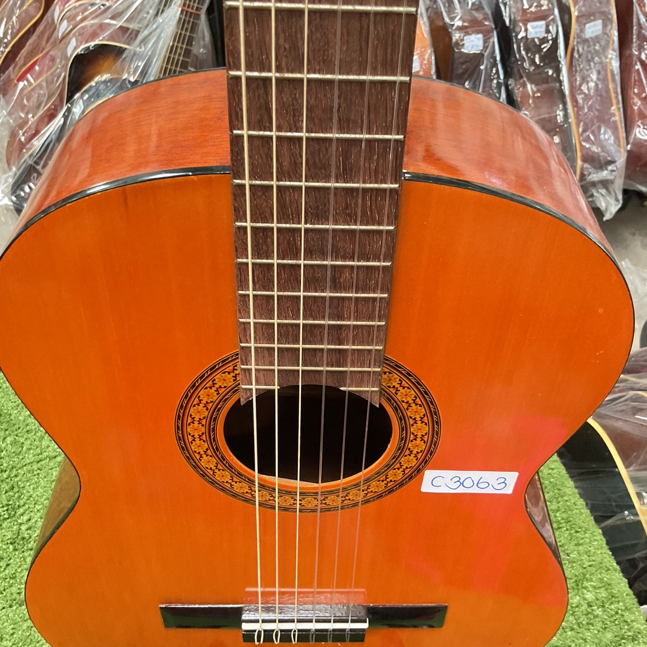 กีต้าร์คลาสสิค Aria : A 573