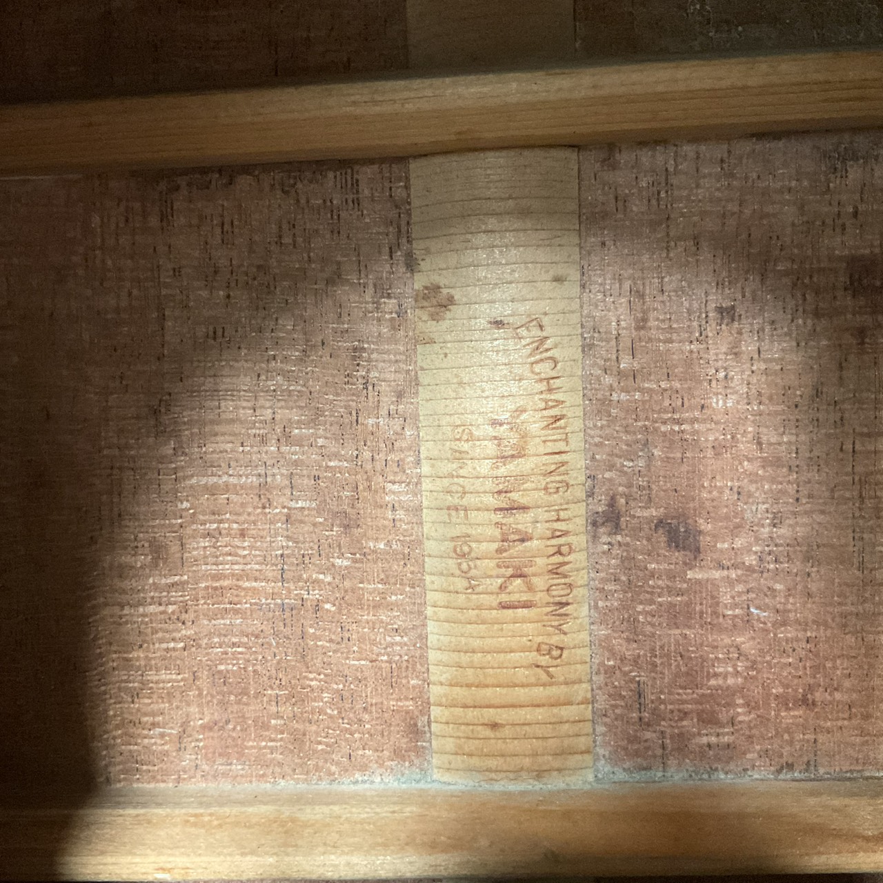 กีต้าร์โปร่ง Yamaki