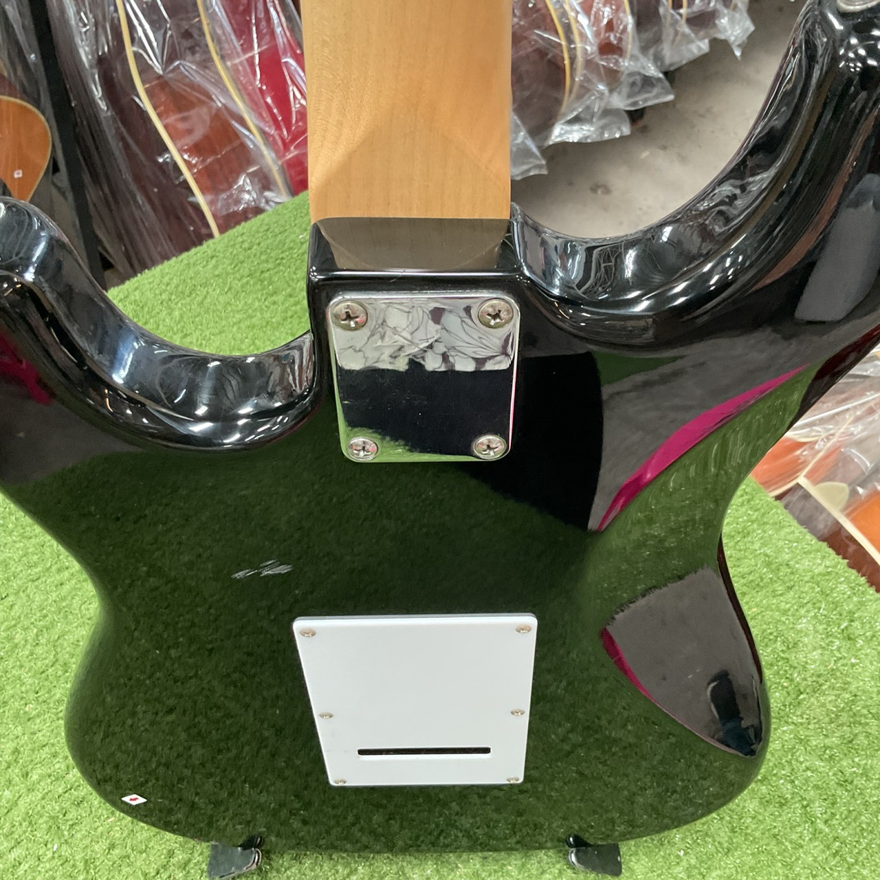 กีต้าร์ไฟฟ้า Legend