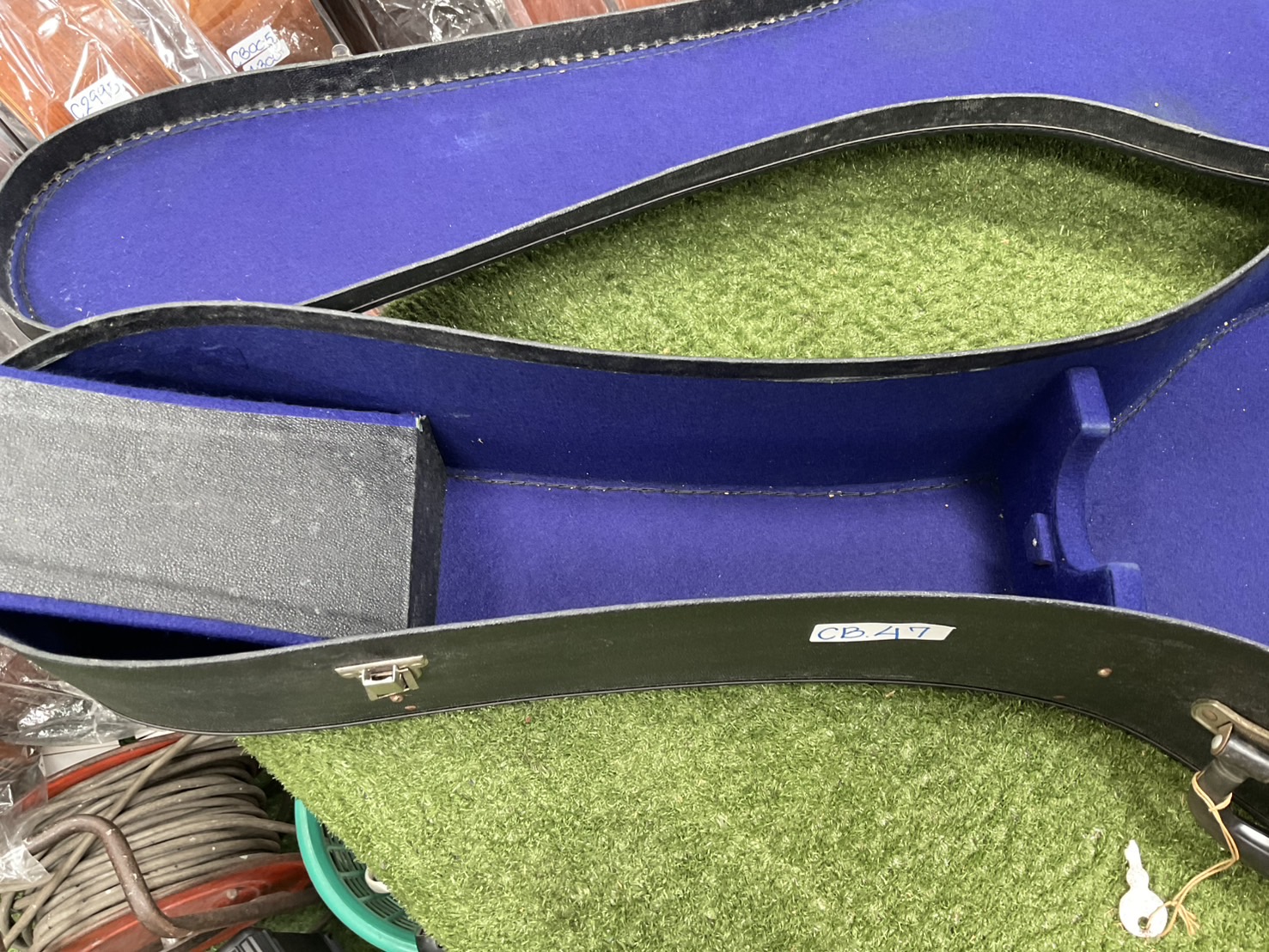 กล่องเคสกีต้าร์คลาสสิค