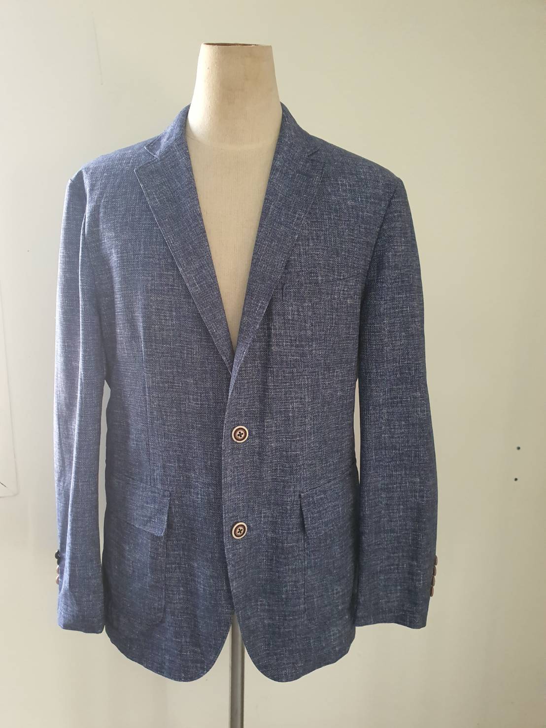 SUIT C0027 เสื้อคลุม ทรงสูท ชาย สีฟ้าเข้ม มือสอง อก 40 นิ้ว