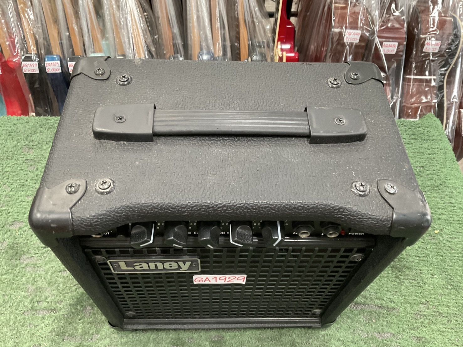 แอมป์กีต้าร์ Laney : LX12