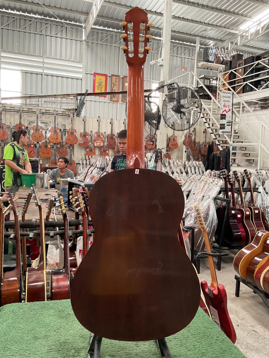 กีต้าร์คลาสสิค YAMAHA : C-100D