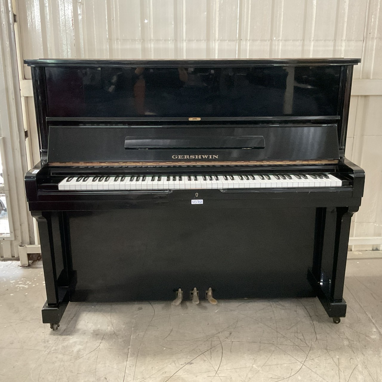 เปียโนอัพไลท์ GERSHWIN : DELUXE / G-110