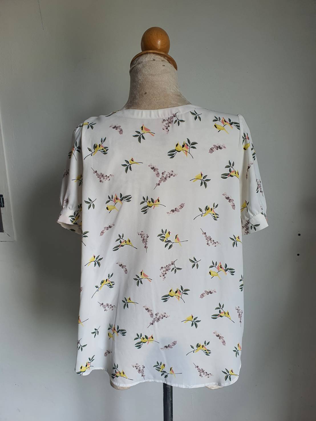FF05349 เสื้อผ้ามือสอง ชีฟอง มือสอง อก 38 นิ้ว