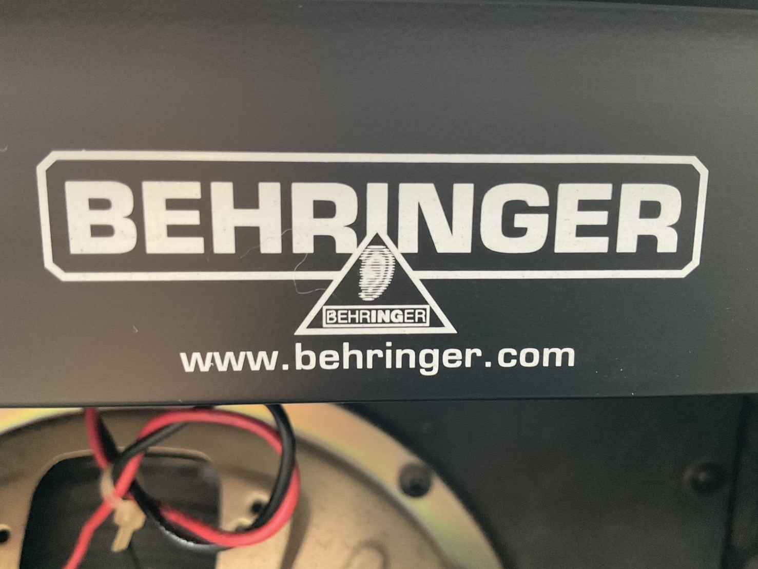 แอมป์กีตาร์ BEHRINGER : V-TONE GM108