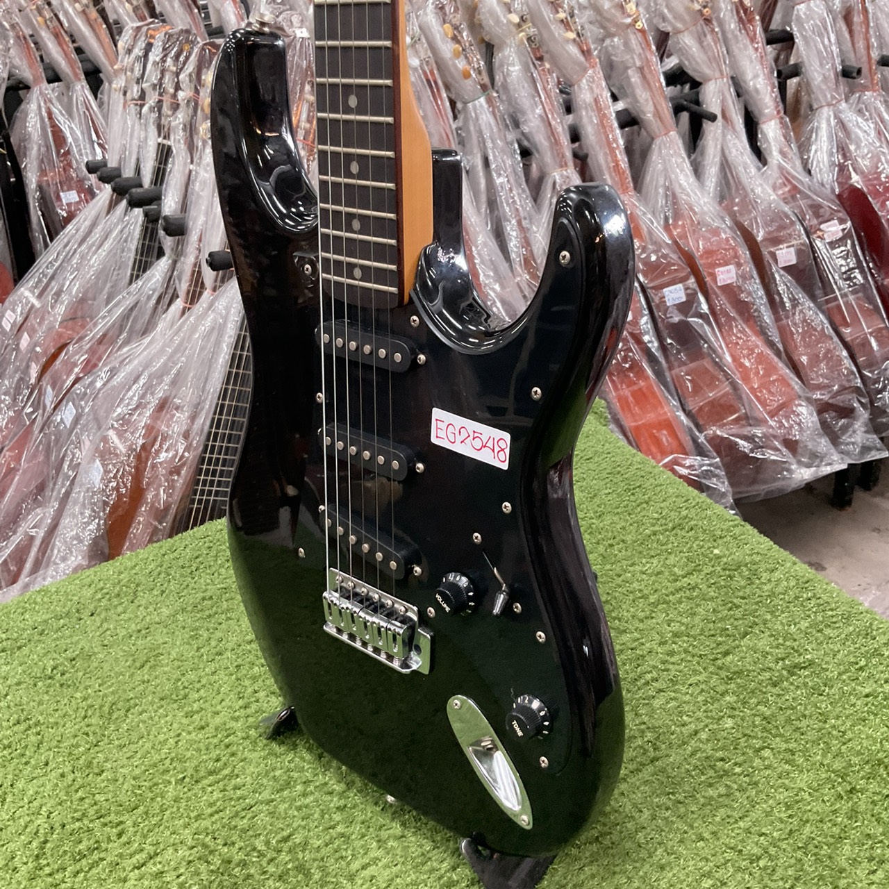 กีต้าร์ไฟฟ้า PRO Session by R.H.SOUND