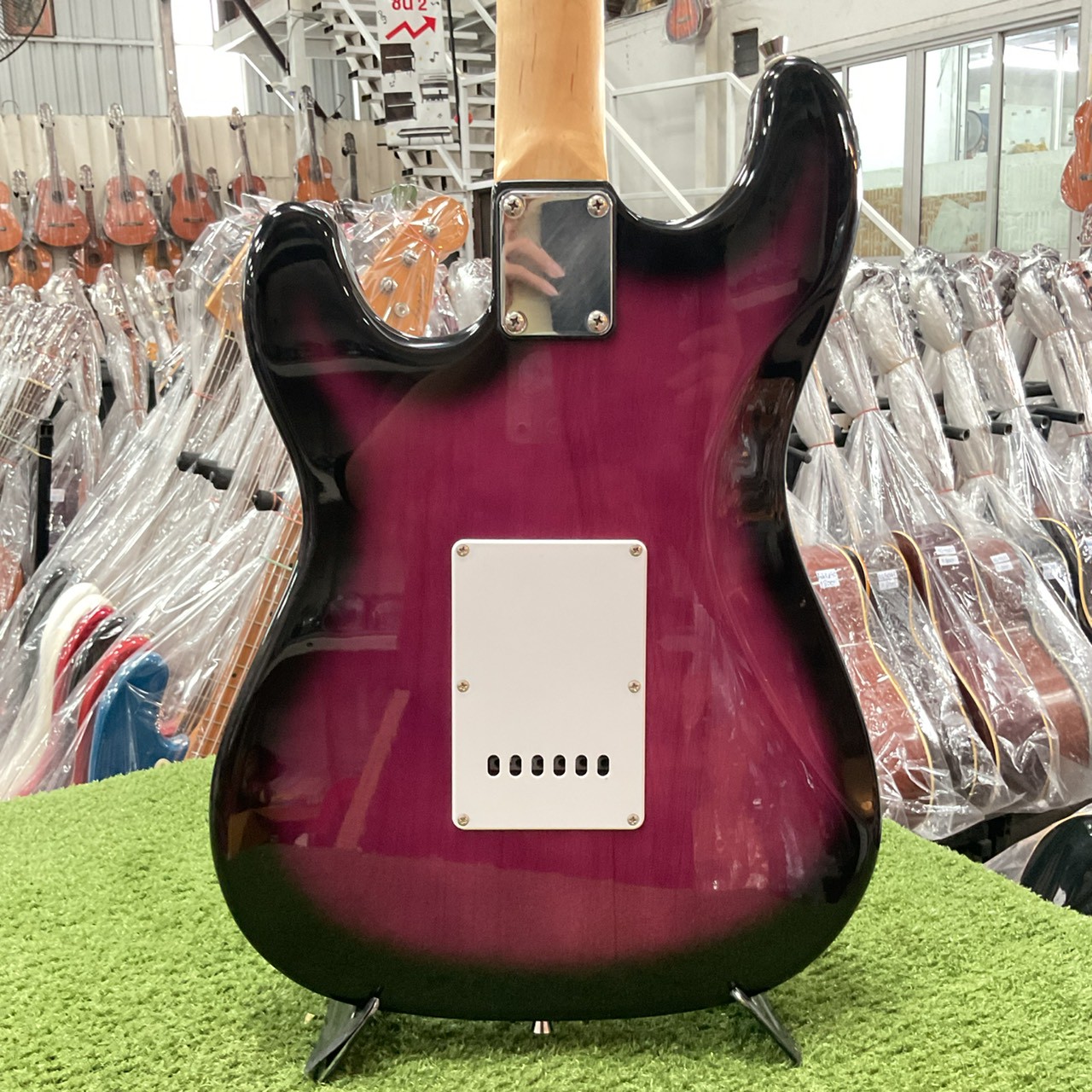 กีต้าร์ไฟฟ้า SELDER