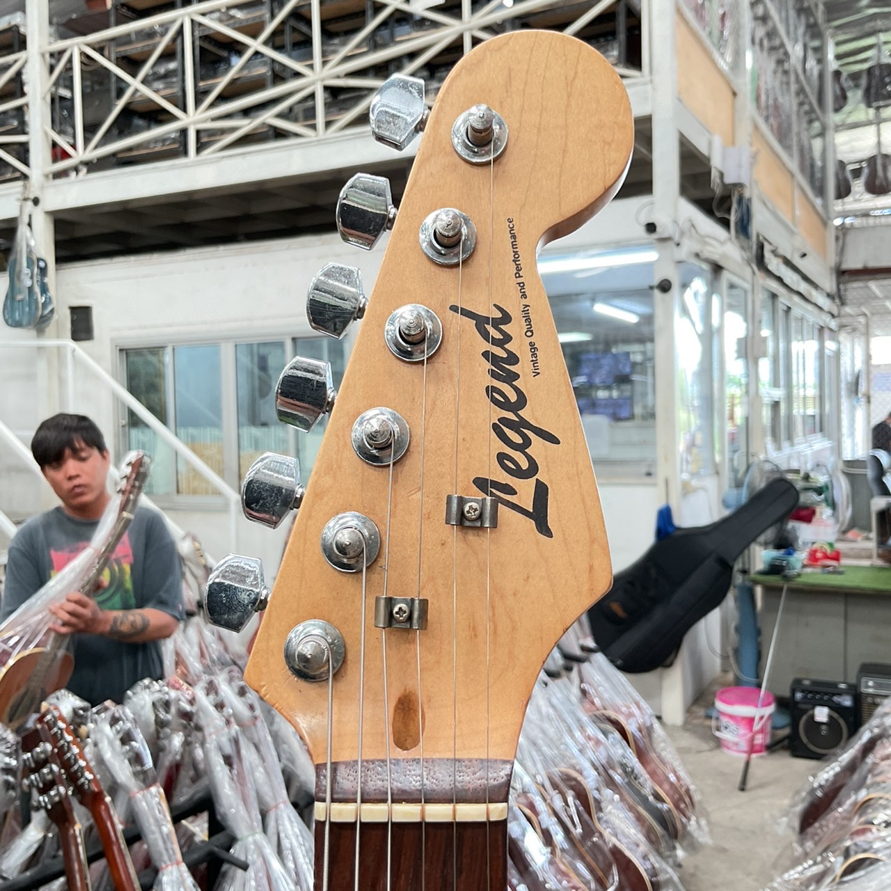 กีต้าร์ไฟฟ้า Legend