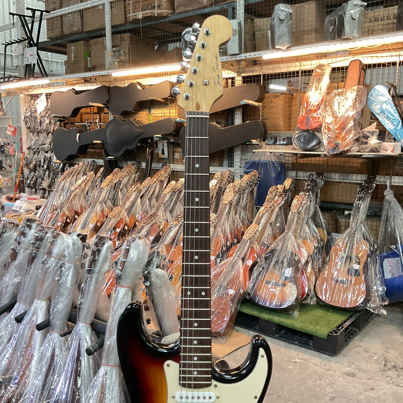 กีต้าร์ไฟฟ้า Tony Smith