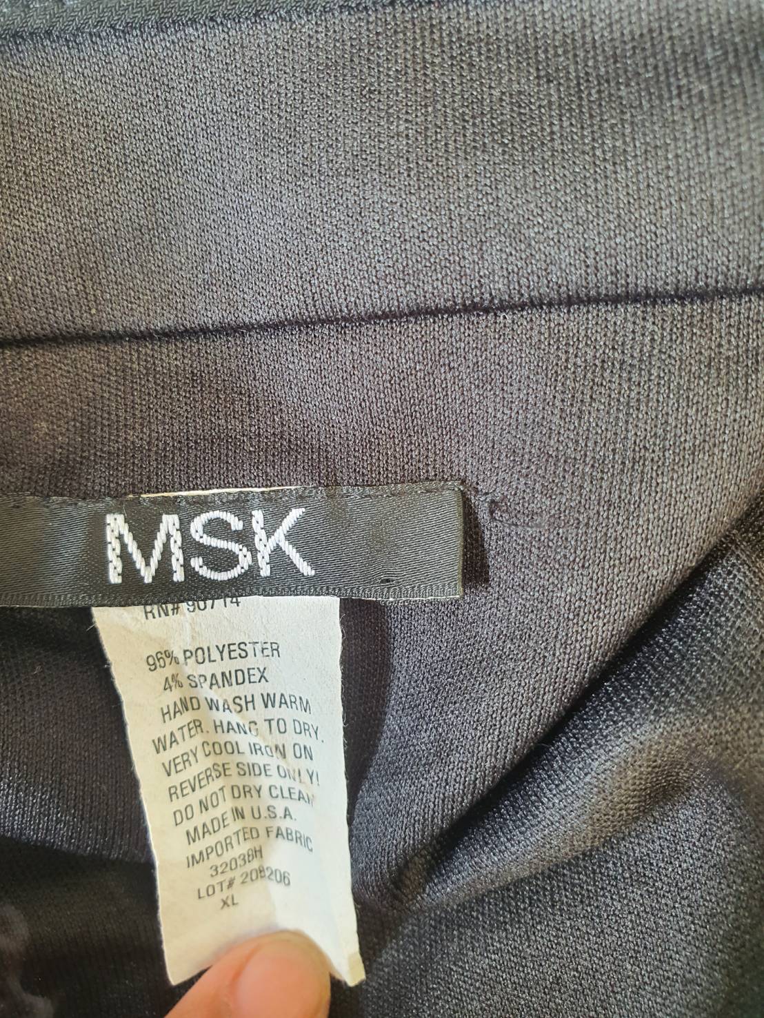 FF05022 เสื้อคลุม มือสอง สีดำลายขาว แบรนด์ MSK อก 44-50 นิ้ว