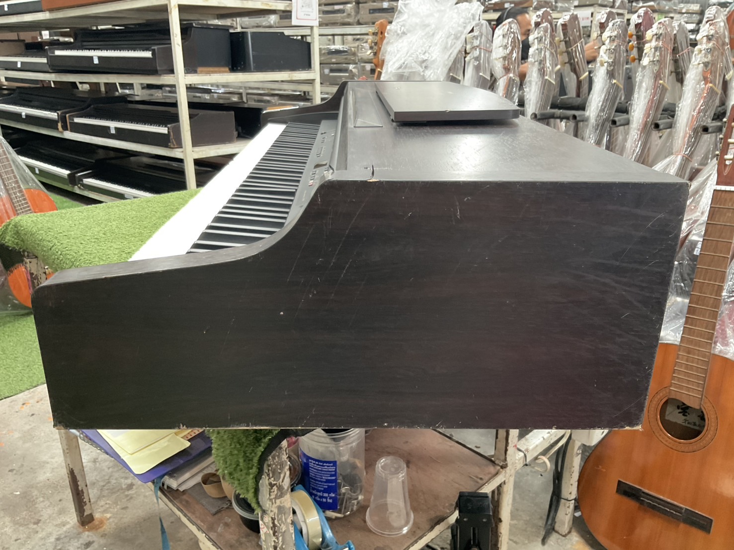 เปียโน YAMAHA : CLP-820 สินค้าไม่พร้อมใช้งาน (ต้องซ่อม)