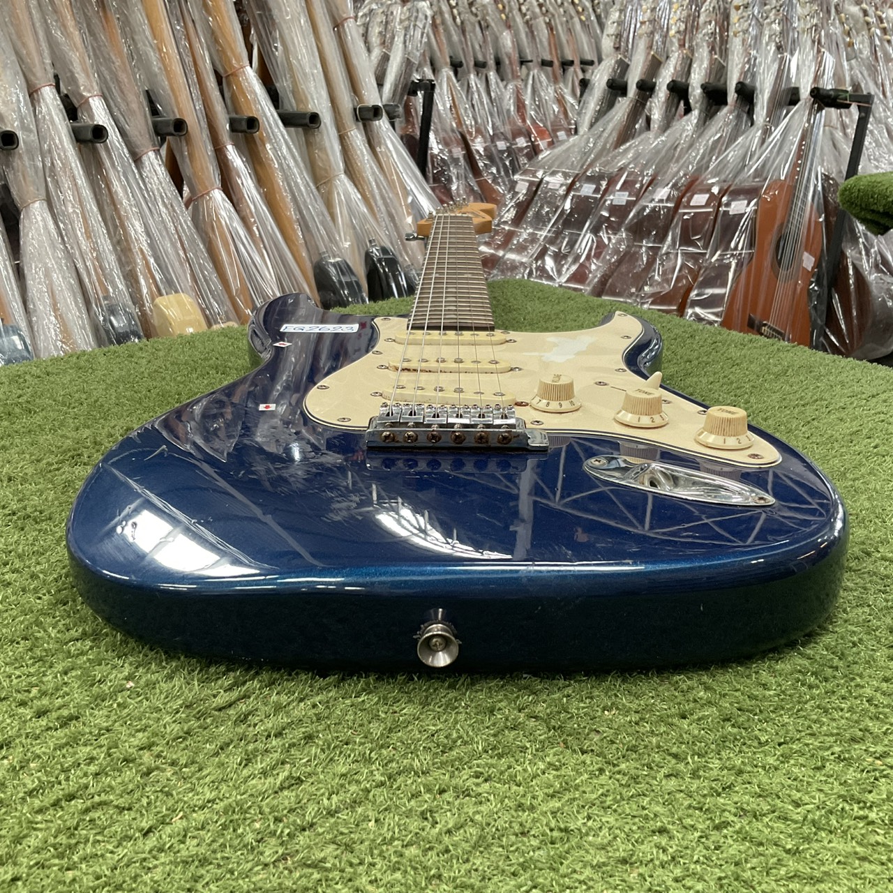 กีต้าร์ไฟฟ้า Legend