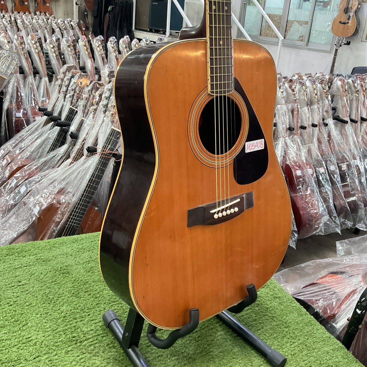 กีต้าร์โปร่ง YAMAHA : FG-201