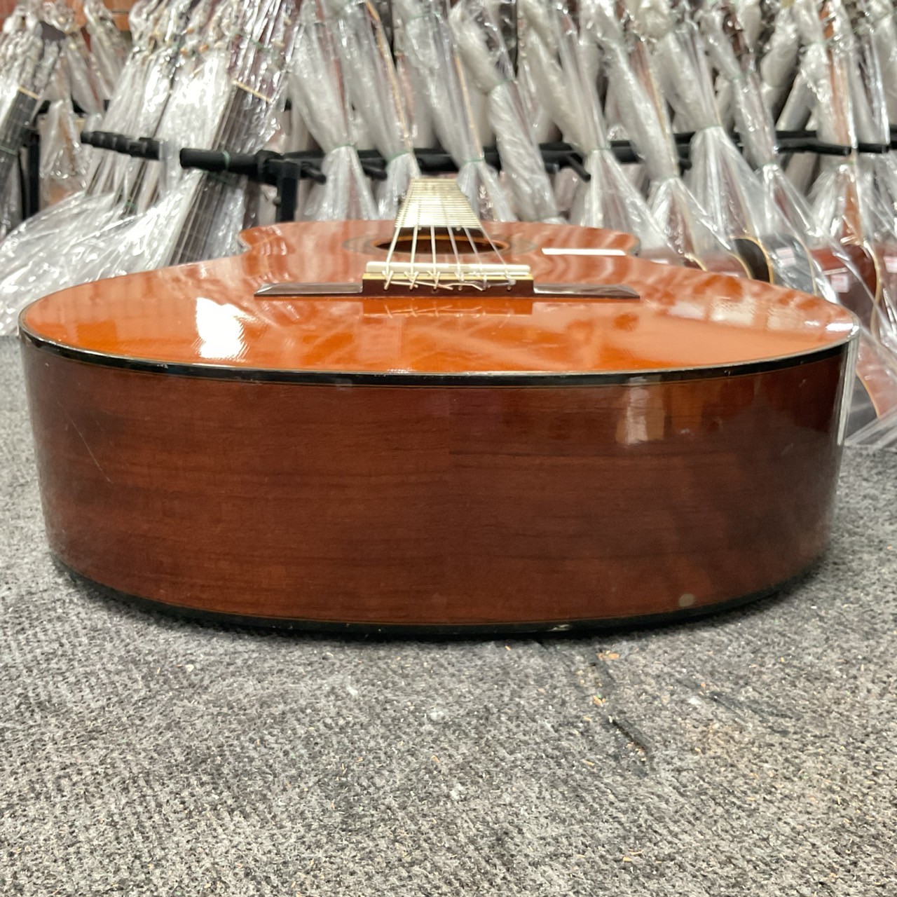 กีต้าร์คลาสสิค YAMAHA : C-180