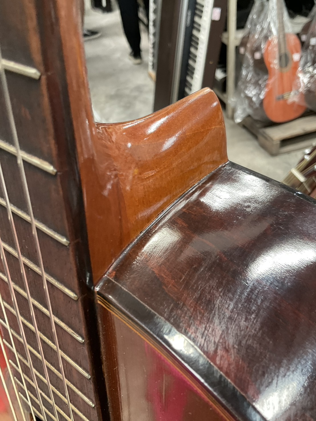 กีต้าร์คลาสสิค ZEN-ON GUT : No.60