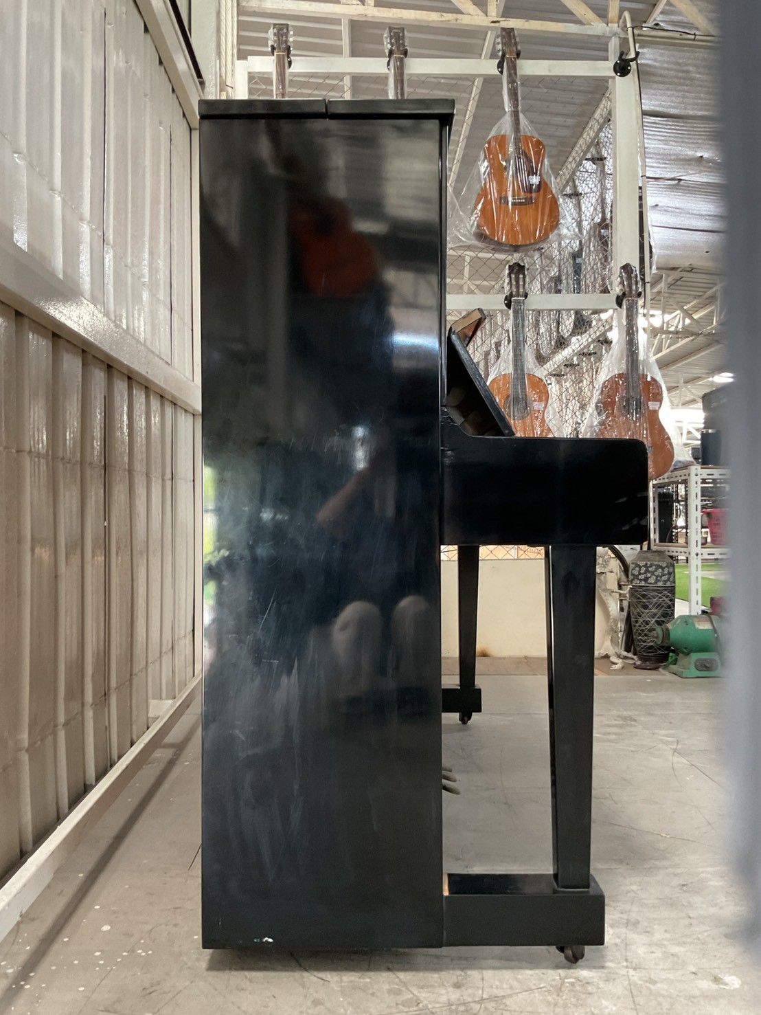 เปียโนอัพไลท์ ZEN-ON : UZ-235