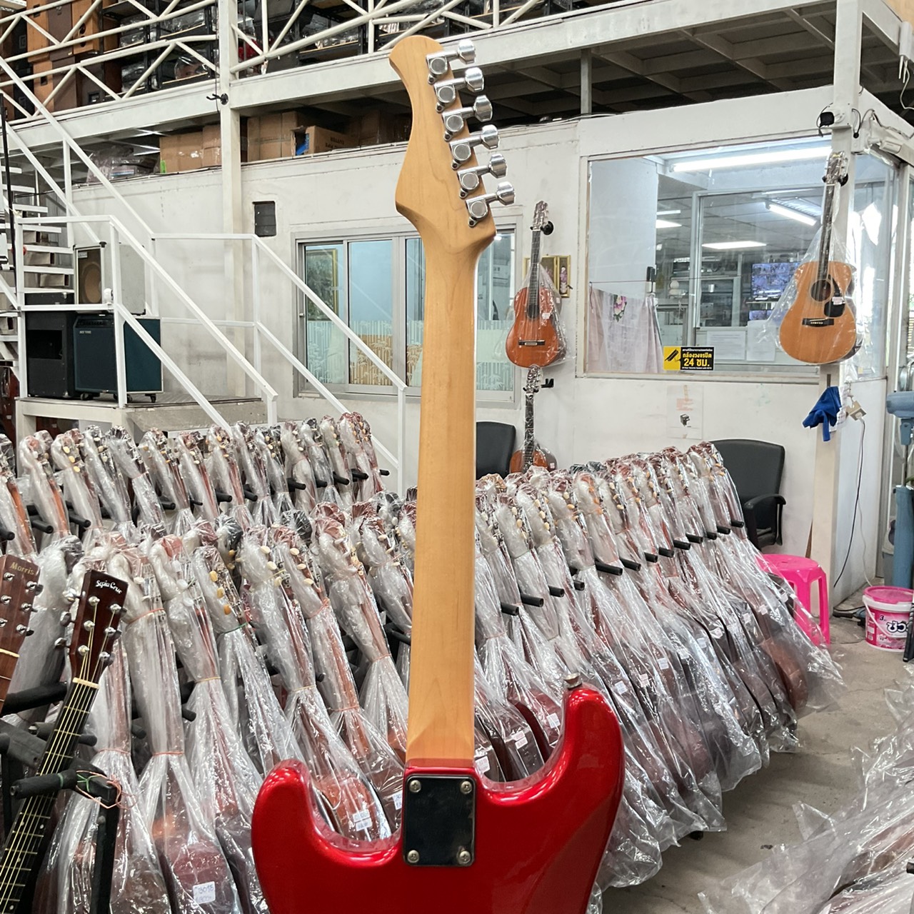 กีต้าร์ไฟฟ้า Bacchus : UNIVERSE